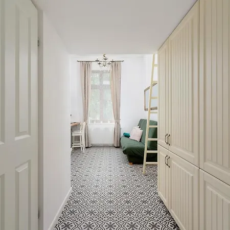 Limanowskiego Apartment Krakow By Renters Διαμέρισμα